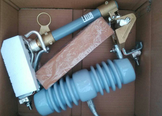 20m điều khiển từ xa Fuse Cutout với cách điện sứ